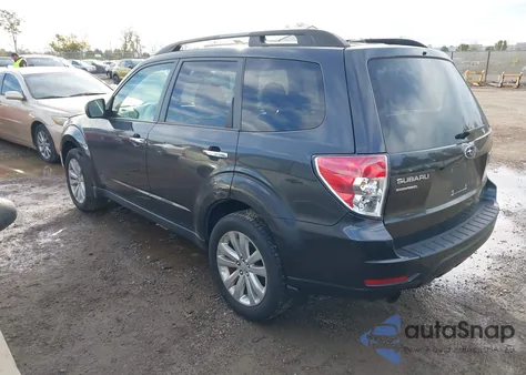 2013 Subaru Forester 2.5X Limited z USA, uszkodzony, nr VIN JF2SHAEC4DH407340